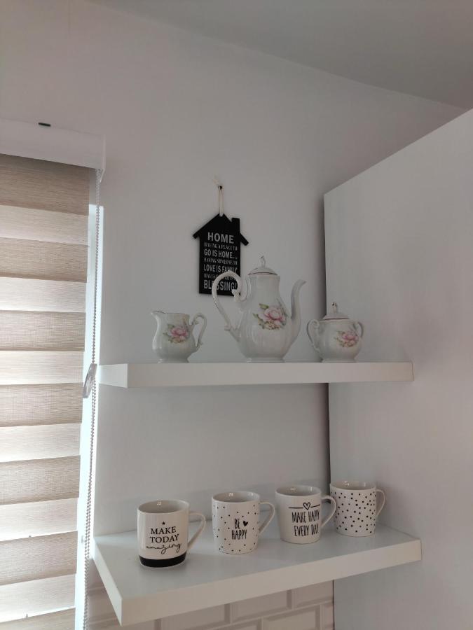 Dika Apartment Bar Bagian luar foto